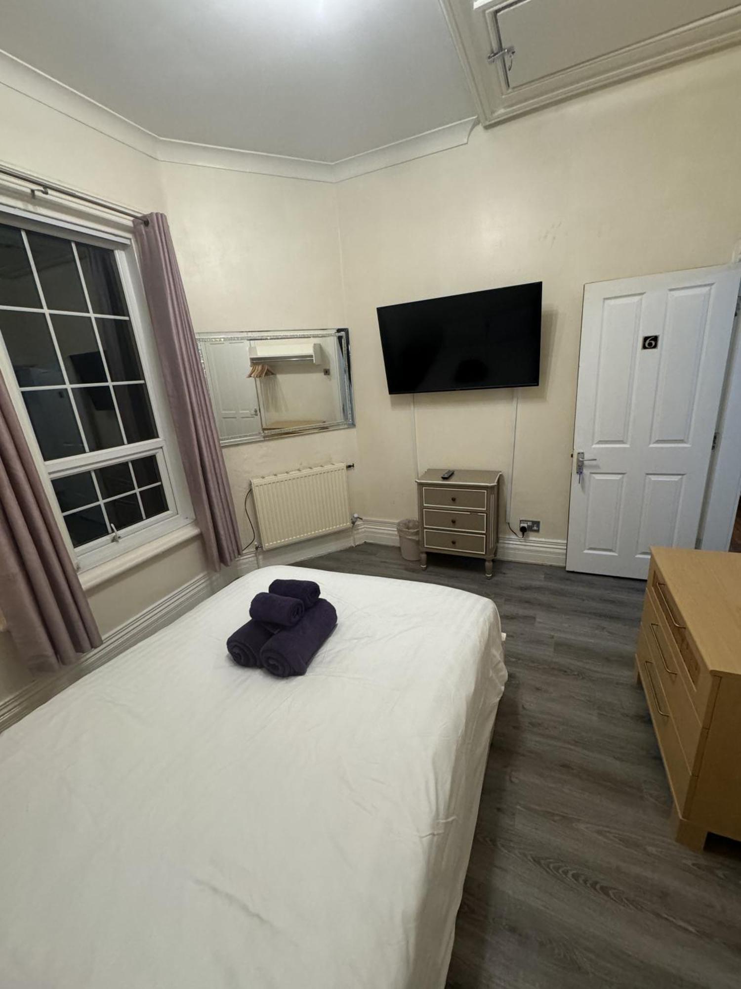 Valencia Hotel Блекпул Екстериор снимка